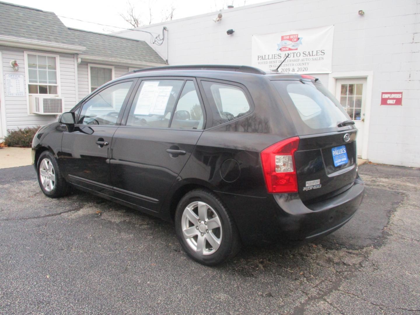 2008 BLACK Kia Rondo (KNAFG526X87) , AUTOMATIC transmission, located at 540a Delsea Drive, Sewell, NJ, 08080, (856) 589-6888, 39.752560, -75.111206 - Photo#3